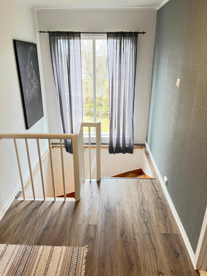 Hus Sentralt I Lofoten Apartment Leknes Exterior foto
